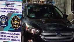 La camioneta robada en Banfield.