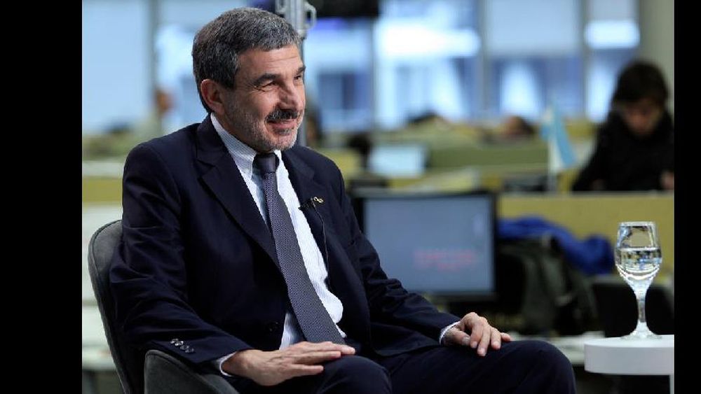 Salvarezza indicó que el objetivo es detener la hemorragia de científicos que dejan el país