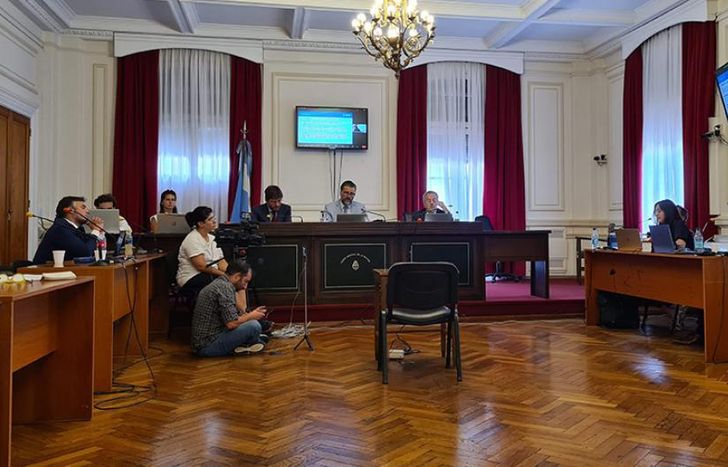 El juicio es llevado adelante por el Tribunal Oral Federal 1 de La Plata.