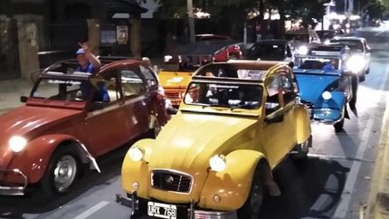 El viernes por la noche salen de Lomas hacia la Ciudad.