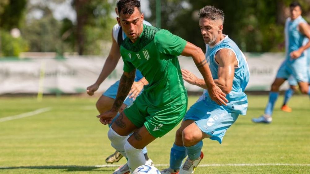 Banfield y Temperley se midieron en Luis Guillón.
