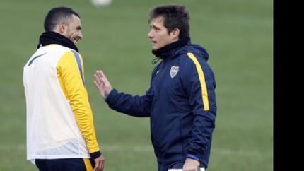 ¿le hace lugar a tevez?