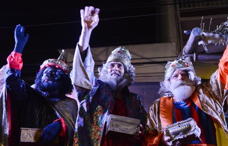 Melchor, Gaspar y Baltasar se preparan para una noche inolvidable.