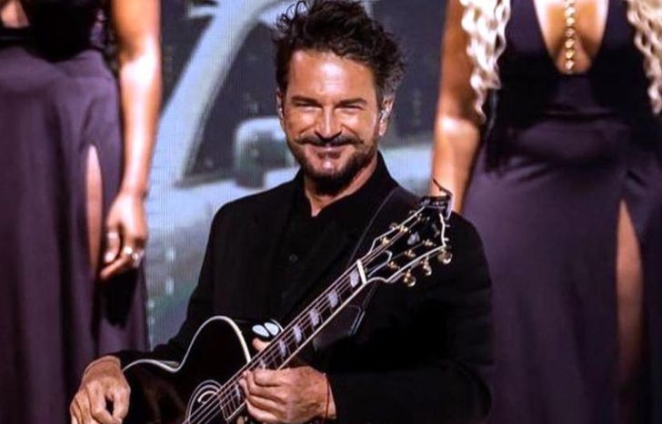 Ricardo Arjona se baja de los escenarios.