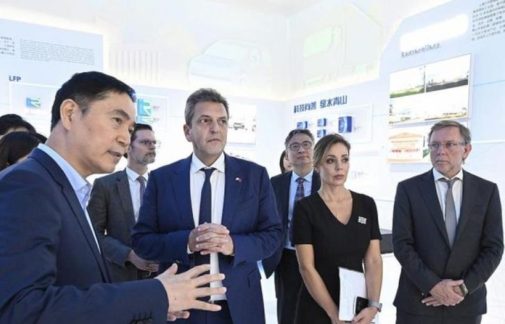 Massa cerró acuerdos con lo chinos.