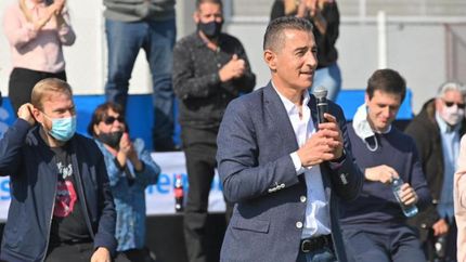 Junto a intendentes de la Tercera Sección Electoral.