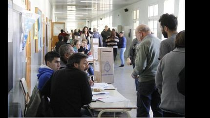 gran participacion en las elecciones: voto mas del 80% del padron
