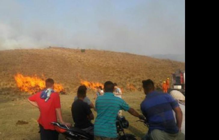 los dos focos continúan activos.