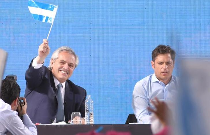 Junto a Kicillof, otro de los oradores de la tarde.