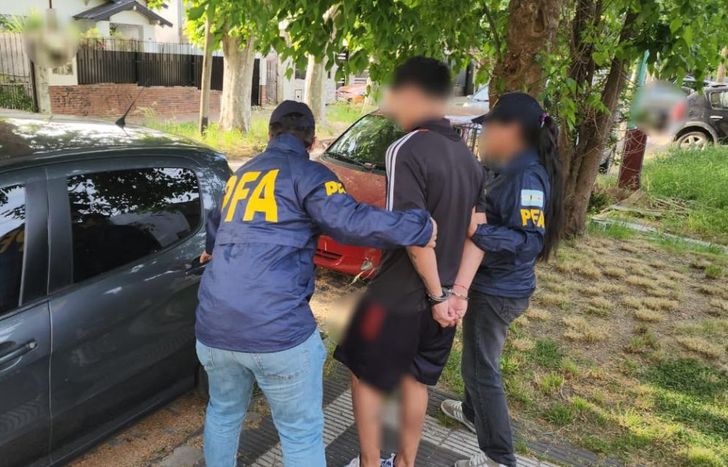 El prófugo fue detenido en el centro de Lomas.