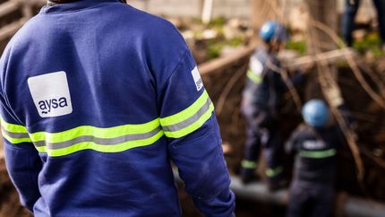 Podría haber cortes de agua en Lomas de Zamora por una importante obra de reparación. Podría haber cortes de agua en Lomas de Zamora por una importante obra de reparación.