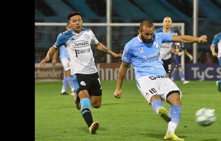 Temperley no aprovechó las chances que tuvo y sufrió ante la contundencia de Belgrano.