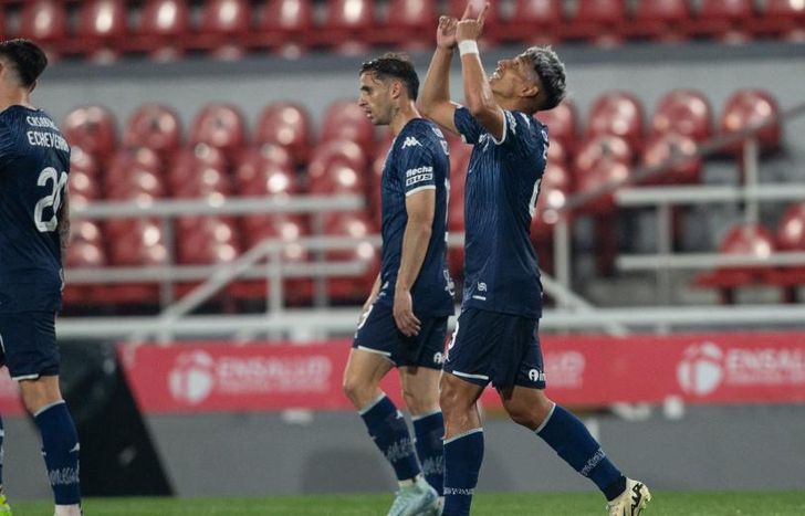 Eric Ramírez abrió el marcador.