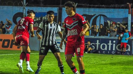 Tomás Sives y más atrás Paniagua.