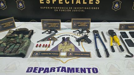 Elementos incautados en los allanamientos en Lomas de Zamora.. Elementos incautados en los allanamientos en Lomas de Zamora..