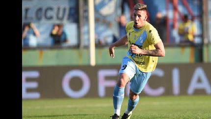 Santiago Giodana es el primer jugador que rescindió su contrato con Temperley. Santiago Giodana es el primer jugador que rescindió su contrato con Temperley.