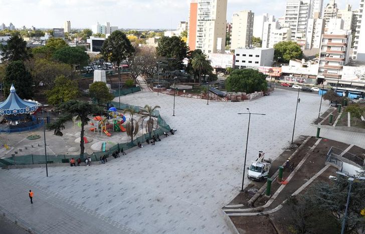 La plaza tiene una nueva estética y sectores modernizados.