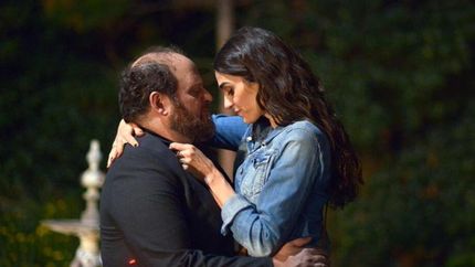 UNa escena de la serie basada en la vida de Hernán Casciari.