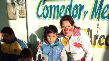 Preparan todo para ayudar a los más chicos.