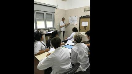 con pasantias, alumnos de lomas aprenden en las unidades sanitarias