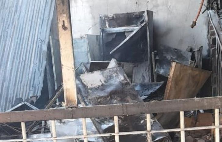 La casa sufrió daños, pero la familia agradece estar viva.