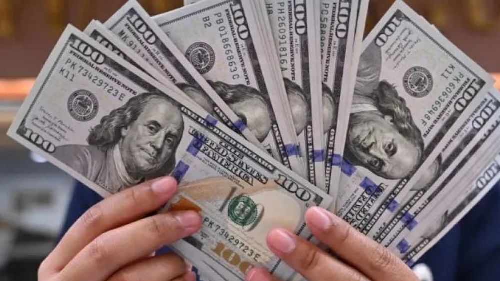 Javier Milei anunció el fin del cepo cambiario.