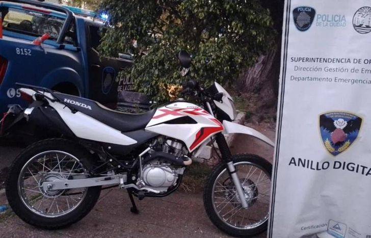 La moto robada por los adolescentes.