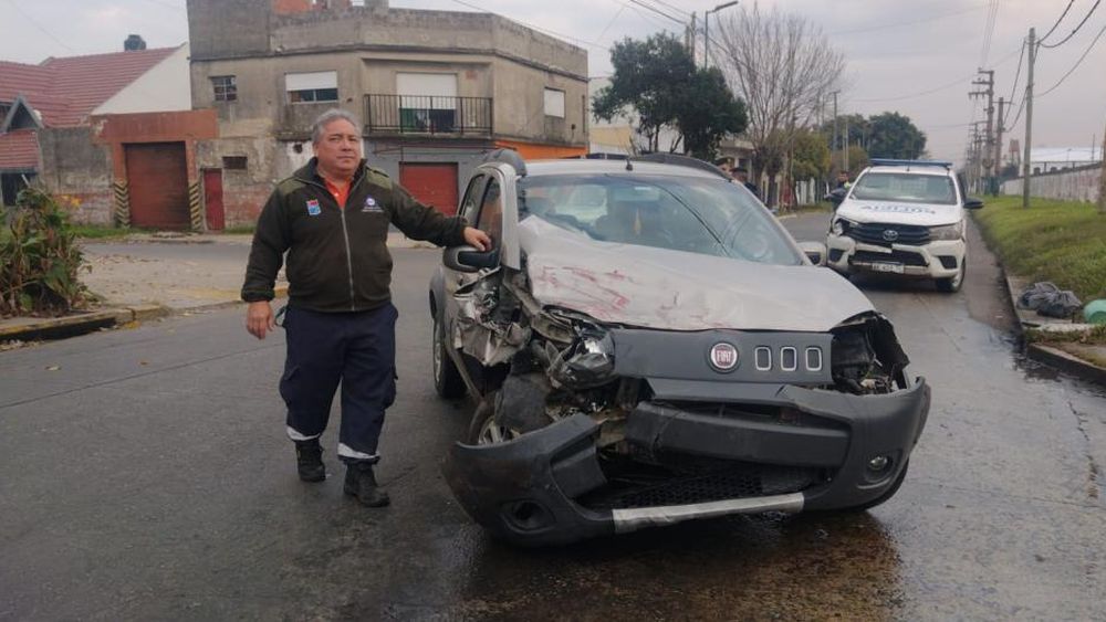 Así quedó el auto tras el choque.