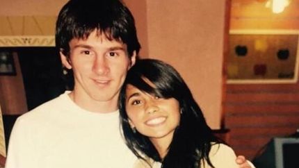 Lionel y Antonela, muy jóvenes.