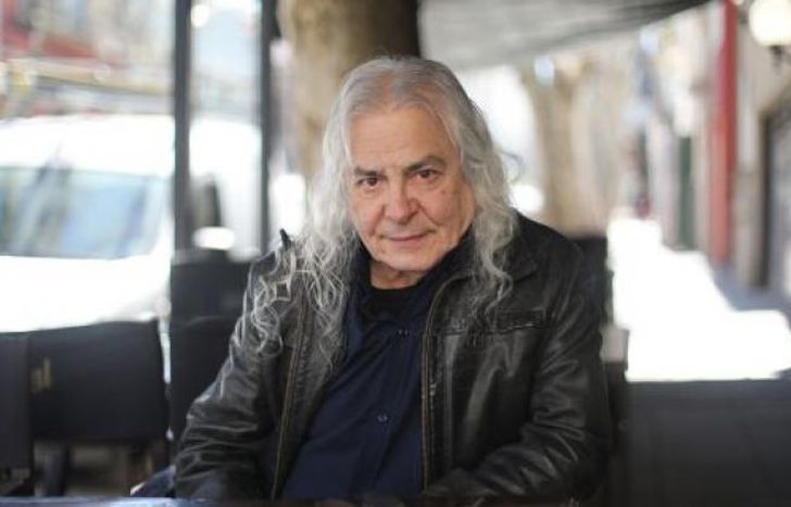 Figura del rock argentino.