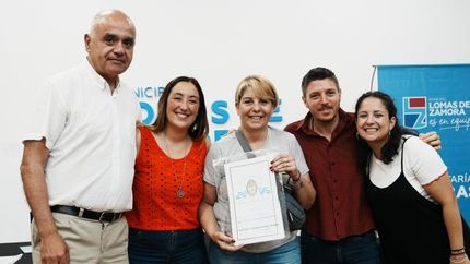 En el último encuentro hubo 36 familias que recibieron su título de propiedad.