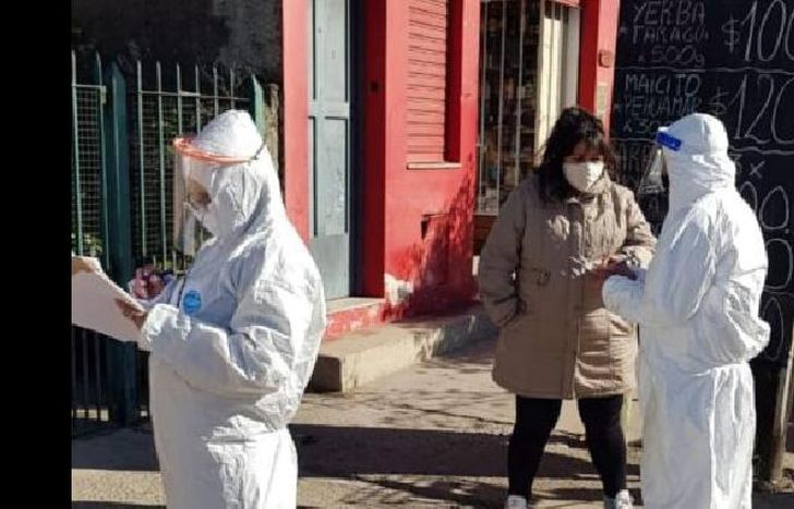 el total de infectados se elevó a 5.543. 