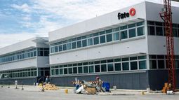 La empresa Fate, líder en la fabricación de neumáticos en Argentina, entró en crisis con Javier Milei. La empresa Fate, líder en la fabricación de neumáticos en Argentina, entró en crisis con Javier Milei.