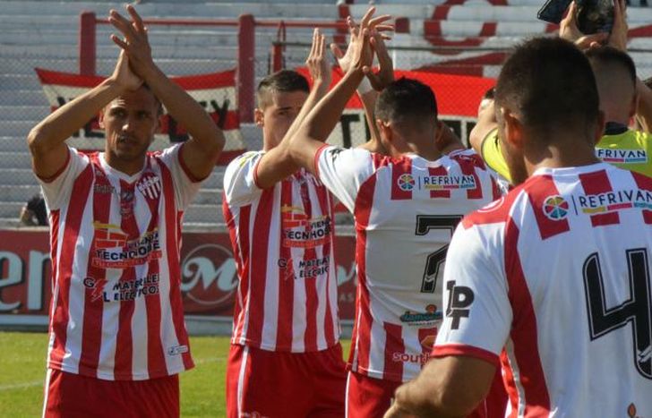 Talleres perdió en su estadio ante Colegiales.
