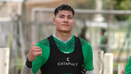 Diego Romero no tuvo continuidad en Banfield y regresa al fútbol peruano.