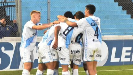 El Gasolero empieza a encontrar un rumbo futbolístico. El Gasolero empieza a encontrar un rumbo futbolístico.