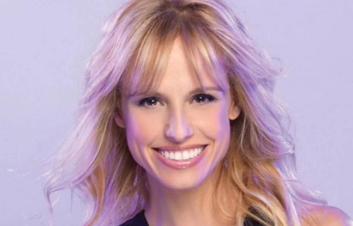 Desembarca en América TV.