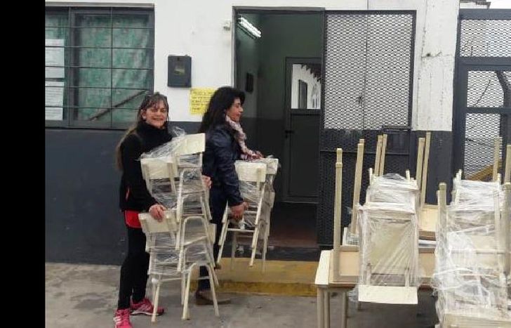 las maestras, felices con los nuevos elementos.