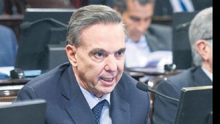 pichetto cuestiono los allanamientos a los domicilios de cristina