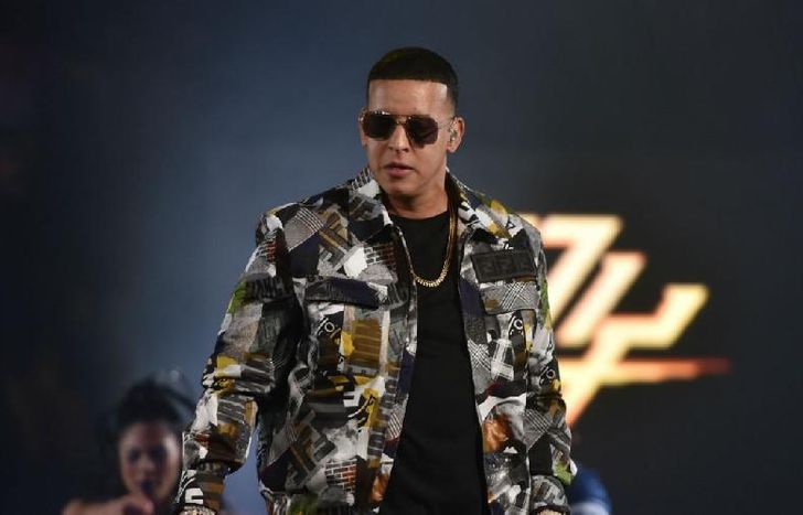 Desde su debut vendió más de 20 millones de discos.