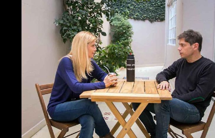 Kicillof y Magario publicaron la imagen de ambos conversando y tomando mate.
