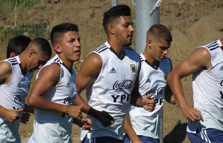 El Sub-20 argentino buscará su primer triunfo frente a Ecuador.