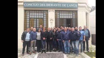 los trabajadores de expreso lomas llevan su reclamo a los concejos deliberantes