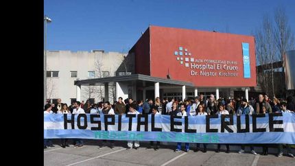 En junio realizaron un multitudinario abrazo simbólico.