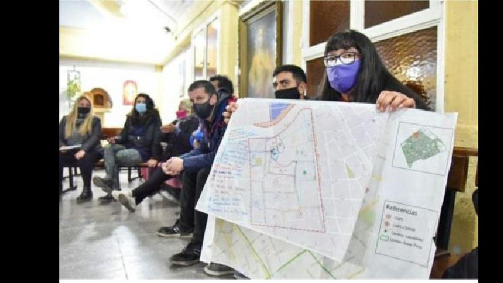 Mercedes colabora con las autoridades para la realización de hisopados.