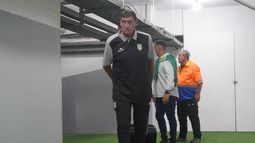 Julio Falcioni quedó muy enojado con el arbitraje de Fernando Rapallini en la derrota de Banfield ante Independiente.