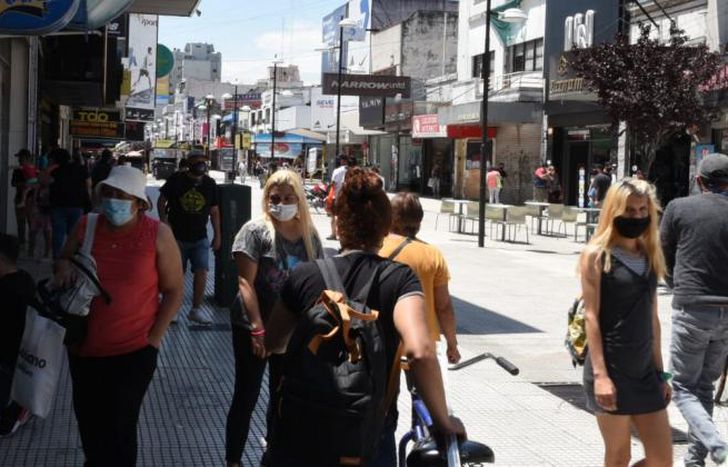 Una vez más, los recuperados superaron a los positivos en Lomas.