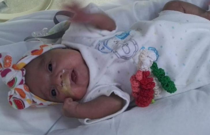 Para los bebés prematuros del Gandulgo y el Alende.