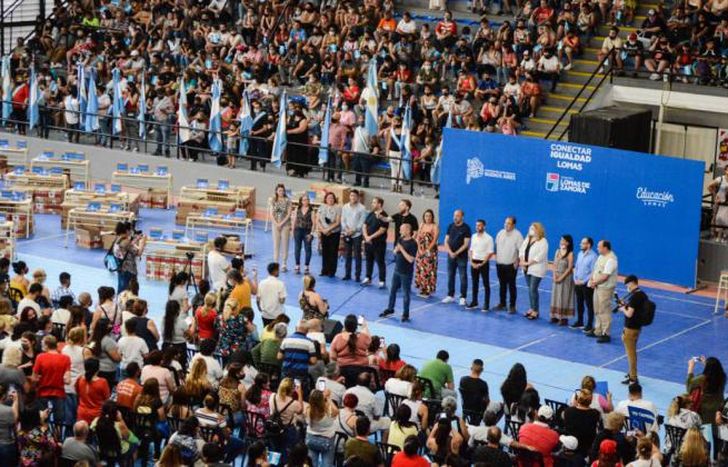 El acto fue en el Microestadio del Parque de Lomas.