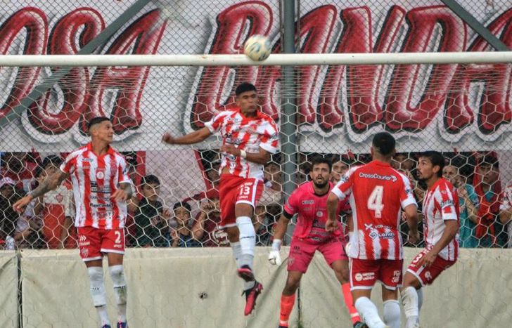 Facundo Infante debutó en Talleres en el encuentro ante Temperley.